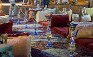 How to Explore Different Hookah Lounge Environments 